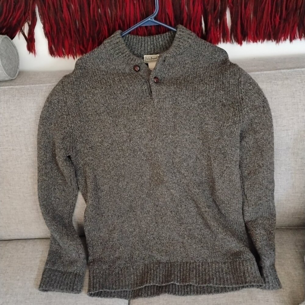 Vintage LL Bean Mens Med Tall 100% Lambswool 2 Button Pullover Sweater Gray
